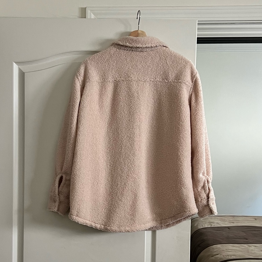 DONNI NWT XS Sherpa Button Down Shacket Shirt Jacket - Picture 5 of 10
